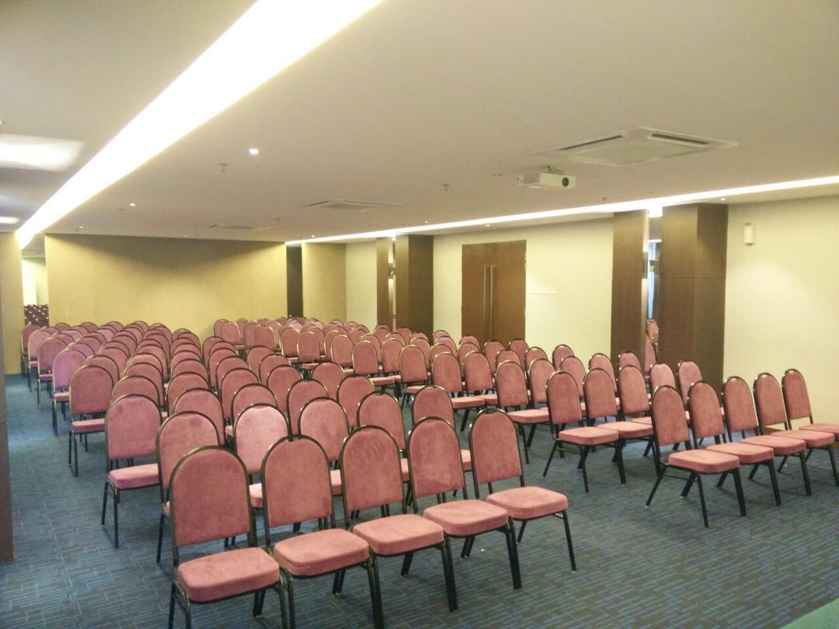 The Leverage Business Hotel Johor Bahru Eksteriør billede